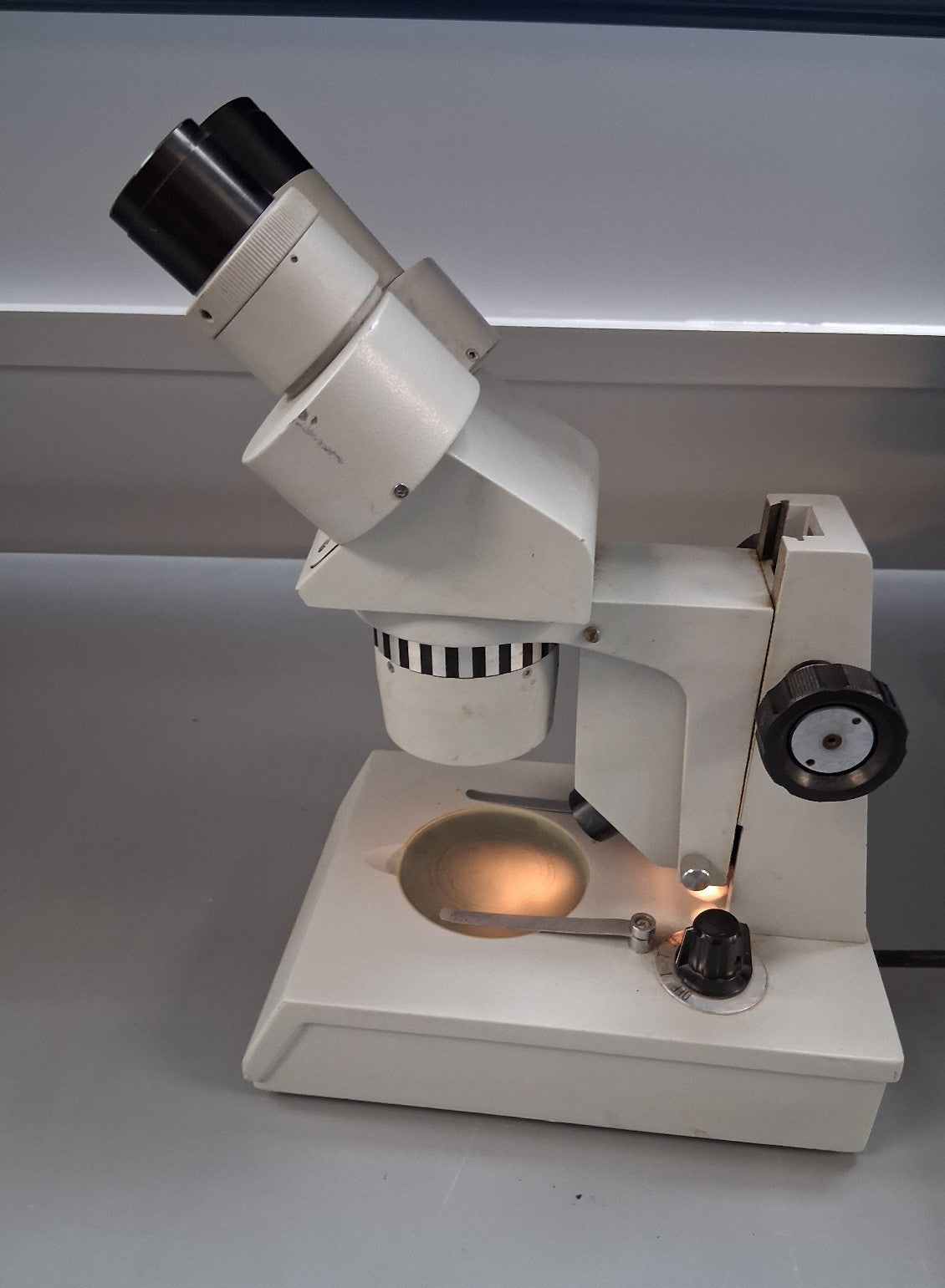 20X -40X STEREO MICROSCOPE WF10X DUAL TOP AND BOTTOM LIGHT