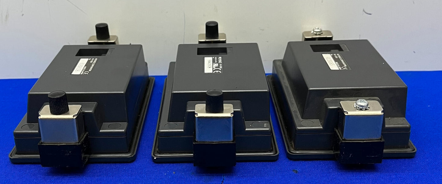 PANNELLO INTERFACCIA OPERATORE KEYENCE CORP KV-D20 4 LINEE - PARTI/RIPARAZIONE - 1 LOTTO QTY 3