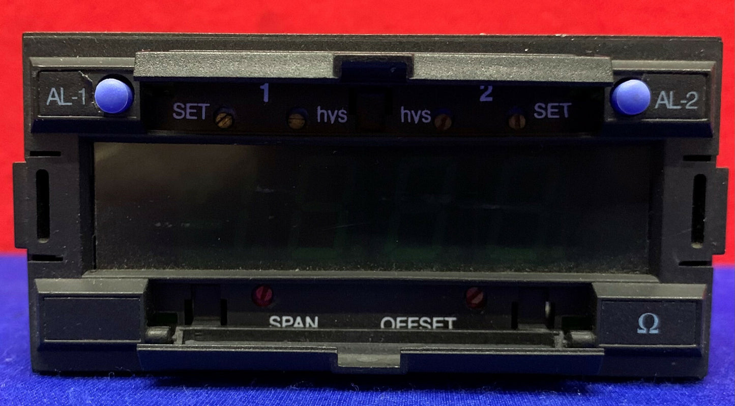 Omega DP18-Q1-GR-R2 Digitale paneelmeter / temperatuurregelaar 115VAC 50/60Hz