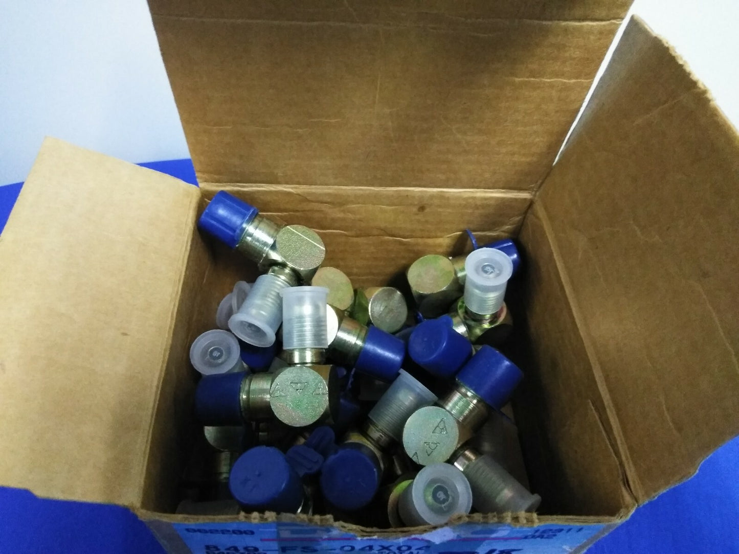 1 VERPAKKING/DOOS HOEVEELHEID VAN 18 DAYCO 849-FS-04X04 ELLEBOOGADAPTER