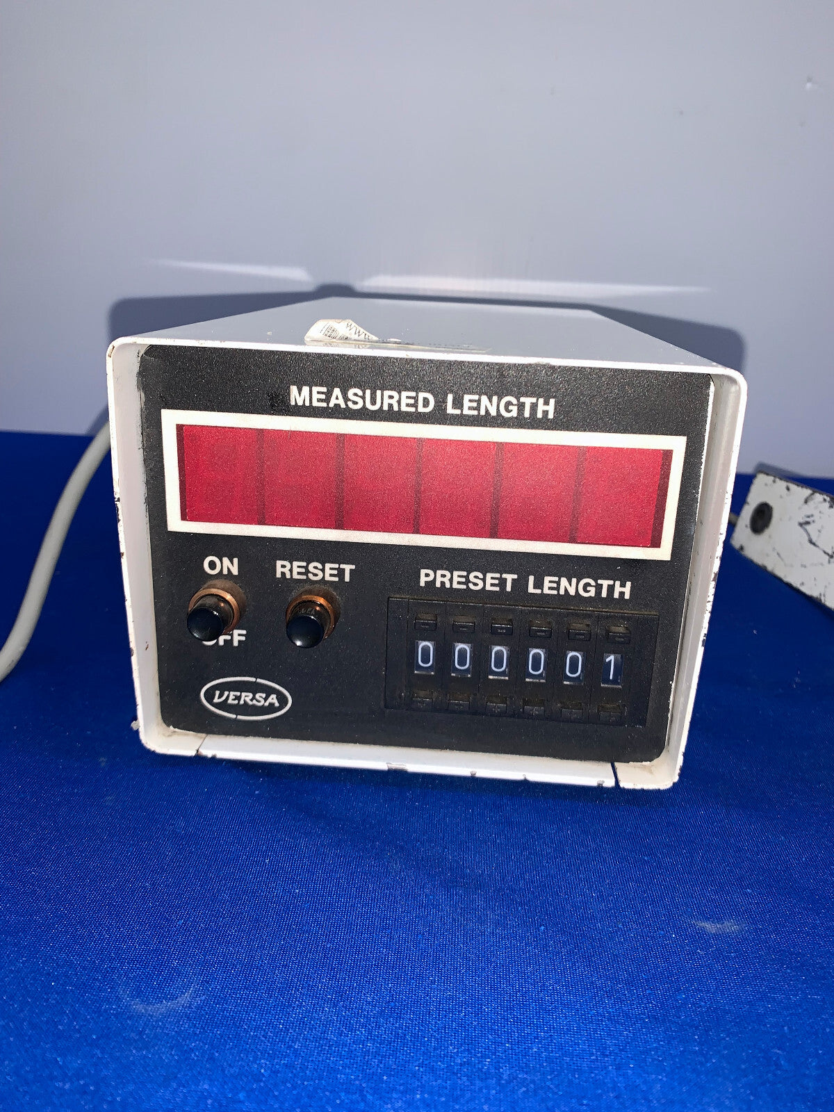 VERSA, D-2581-1, LINEAIR MEETAPPARAAT, MET QUBE 32X0600100004 ROTOPULSER