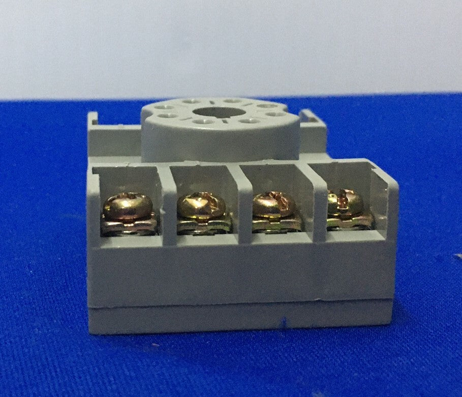 ZÓCALO PARA RELÉ DAYTON 5X852-M