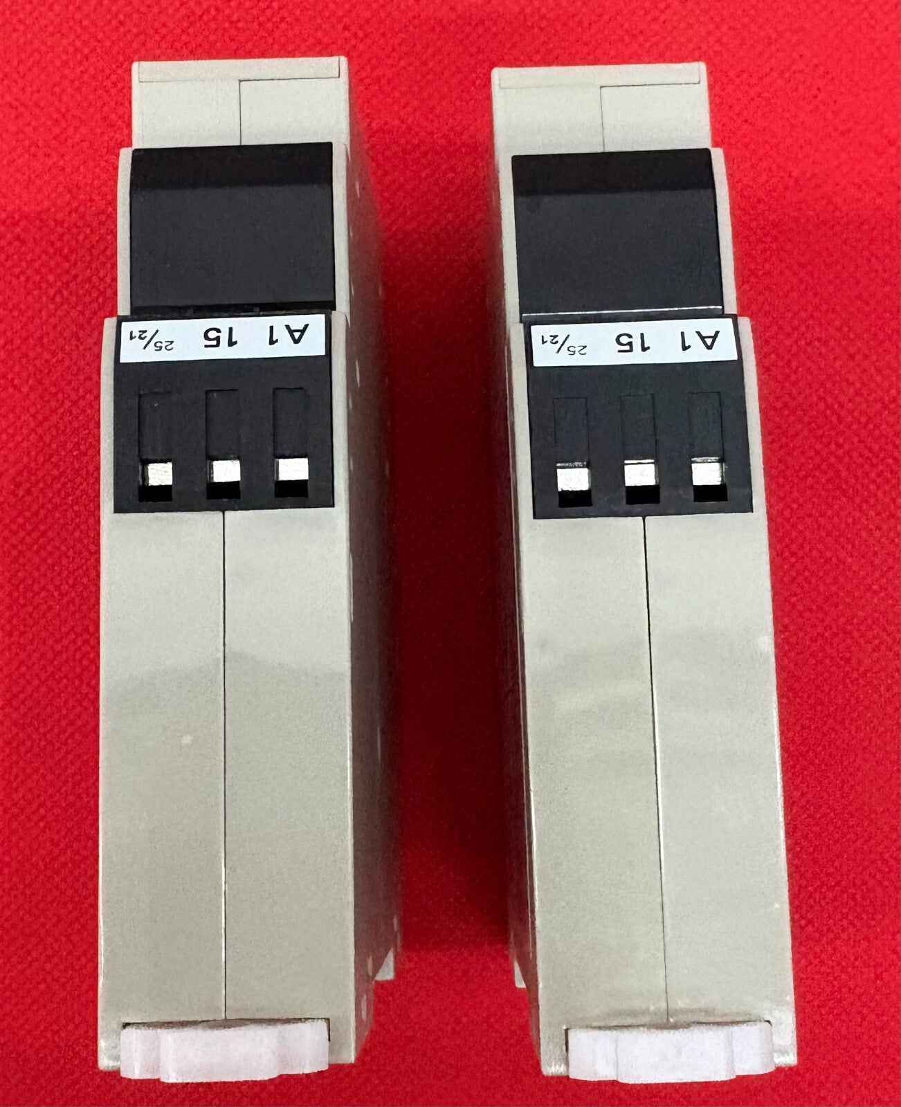 OMRON H3DK / H3DK-M2 TIMER RELAY 24-240 V AC/DC 50/60Hz - 1 LOT QTY 2