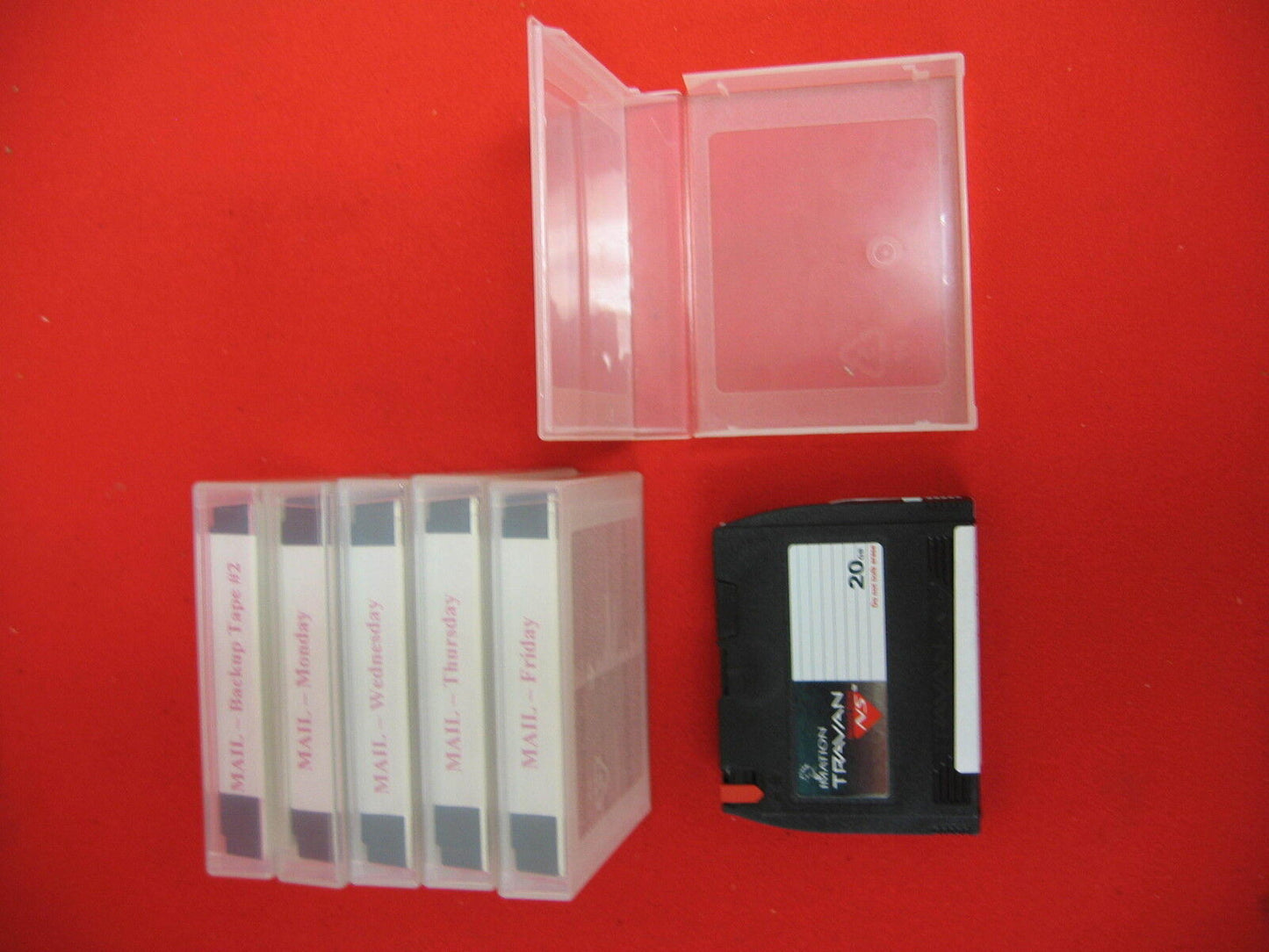 IMATION TRAVAN NS 20 GB DATA TAPE CARTRIDGES (GEBRUIKT) MOGELIJK FORMAT VEREIST