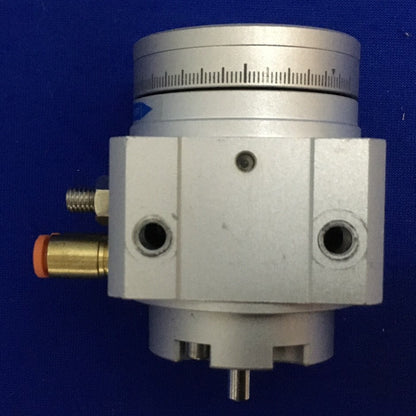 SMC MSUB3-180S PRESIÓN MÁXIMA 0,7 MPa ACTUADOR ROTATIVO MSU CON MESA
