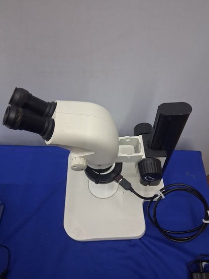 LEICA S4E STEREO ZOOM MICROSCOPE 6.3 -30 X MAGNIFICATION WITH STAND & LED LIGHT