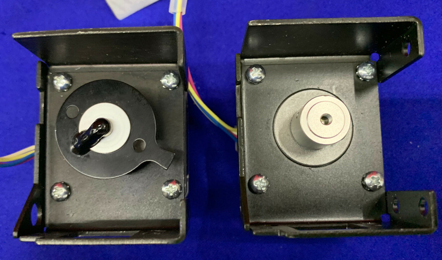 1 LOT, Menge 2 – SHINANO KENSHI SCHRITTMOTOR STH-39C016